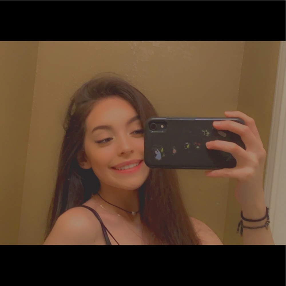 Meet your Posher, Melanie